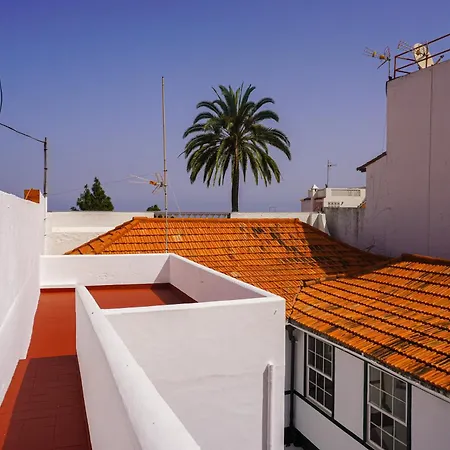 Casa Los Profesores, Encanto Tradicional Canario En La Orotava Holiday home *
