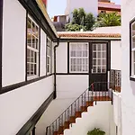 Casa Profesores, Typical Canarian House Hébergement de vacances *